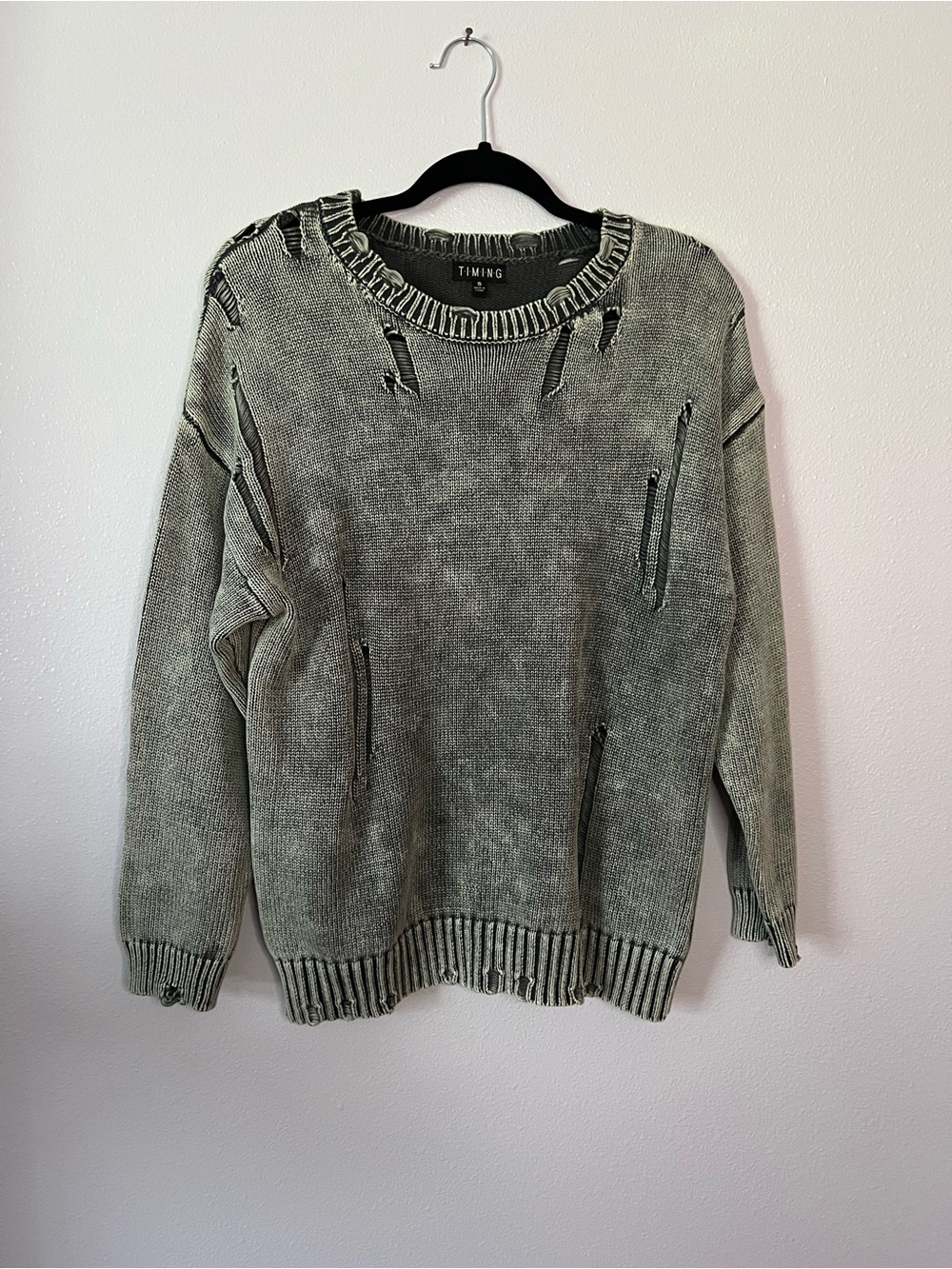 Timing Women's Distressed Destroyed Crewneck Sweater Ribbed Black Gray Size S